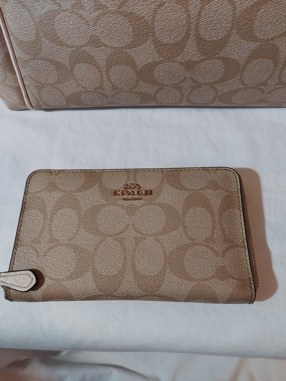 Coach Signature Ava Chain Tote & Matching Zip Wallet Set - Khaki/Chalk - Picture 4 of 14